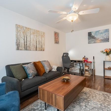 Comfortable Spacious House With Parking Brossard Εξωτερικό φωτογραφία