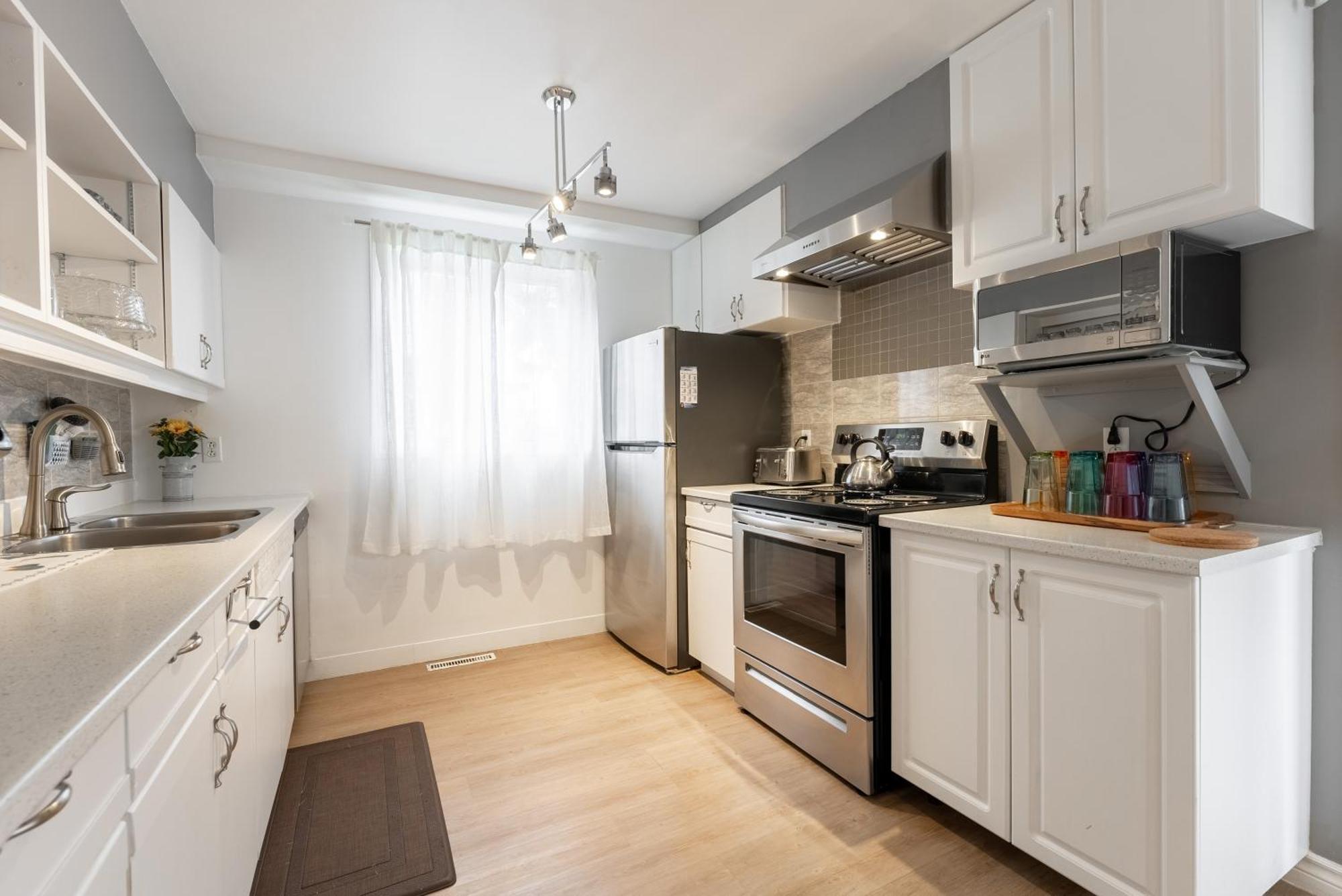 Comfortable Spacious House With Parking Brossard Εξωτερικό φωτογραφία