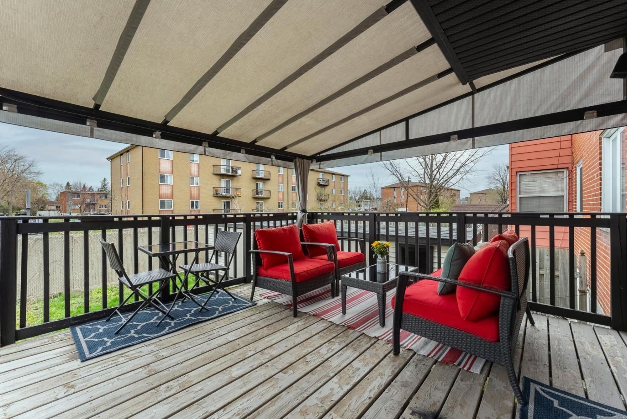 Comfortable Spacious House With Parking Brossard Εξωτερικό φωτογραφία